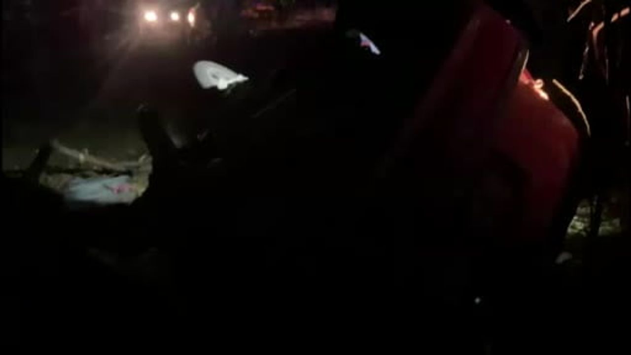 Malatya'da otomobil kayısı bahçesine uçtu: 1 yaralı