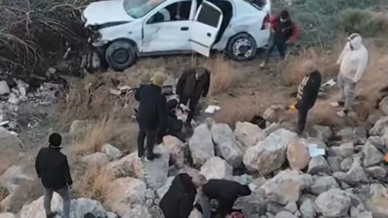 Malatya'da otomobil köprüden düştü: 1 ölü, 2 yaralı