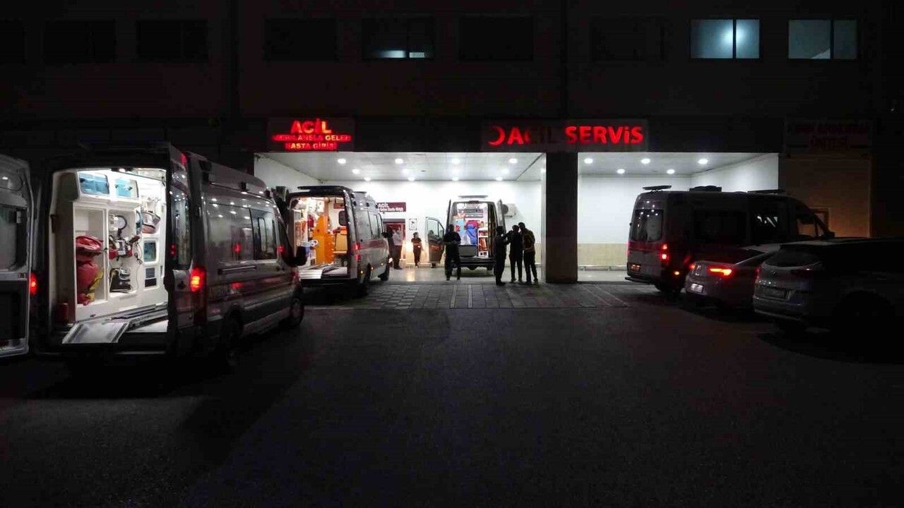 Malatya'da üç araçlı kaza: 6 kişi yaralandı