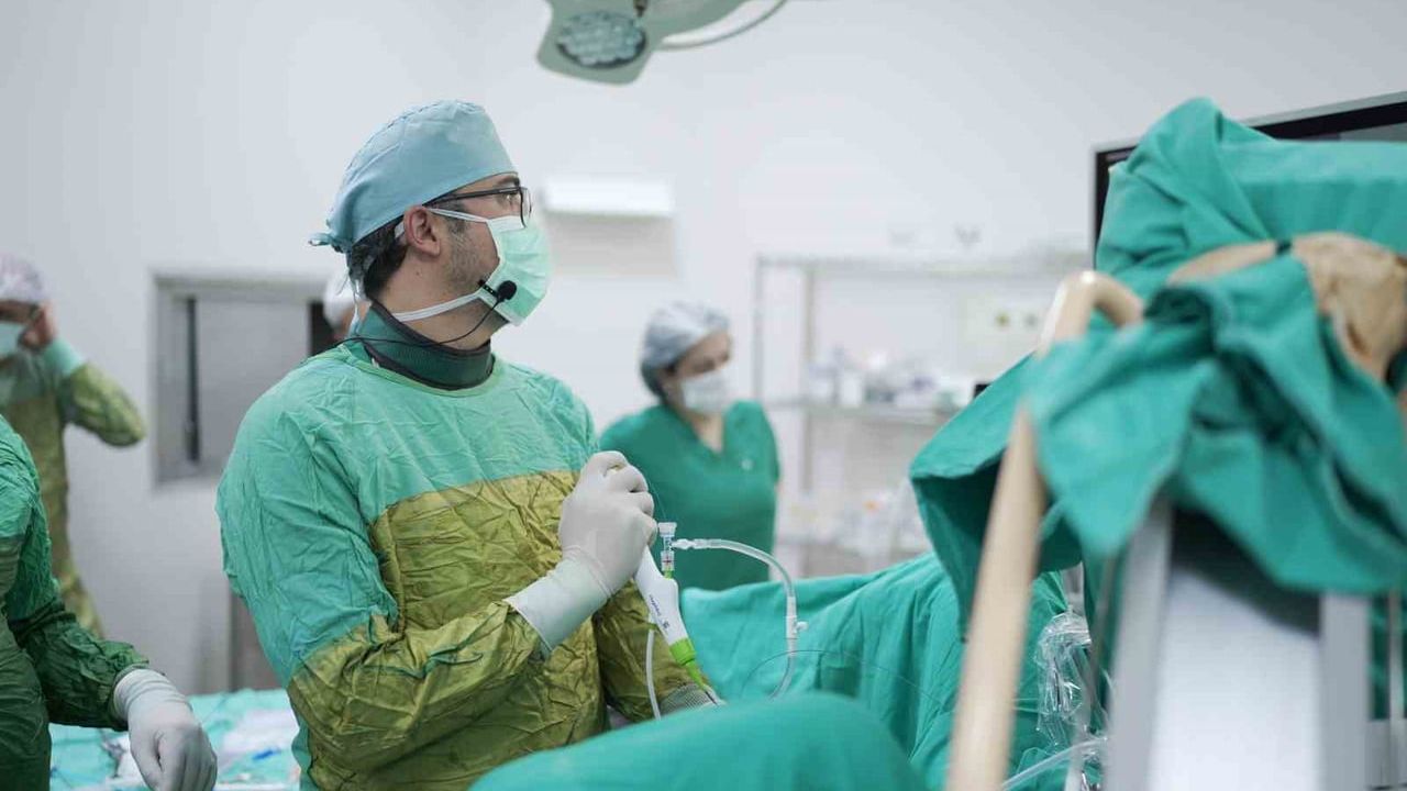 Malatya Eğitim ve Araştırma Hastanesi'nde 320 kişinin katıldığı Retrograd İntrarenal Cerrahi Kursu