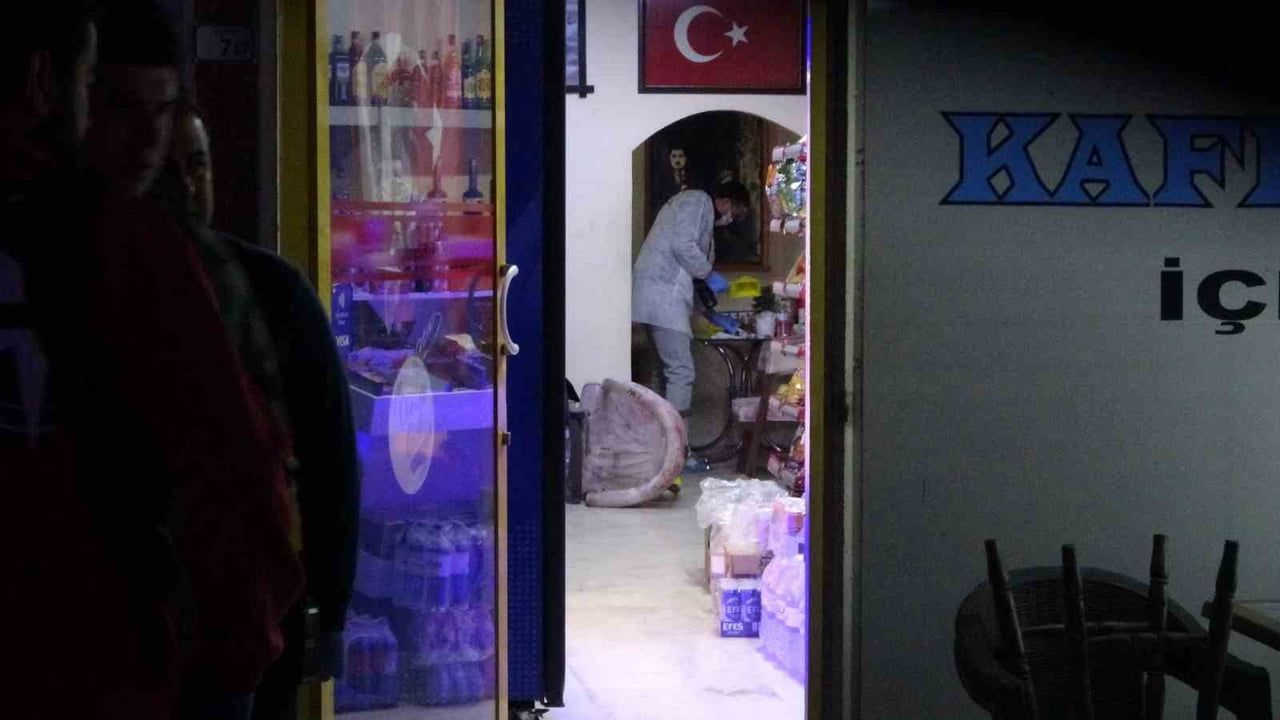 Manavgat’ta markette silahlı saldırı: 2 kişi hayatını kaybetti