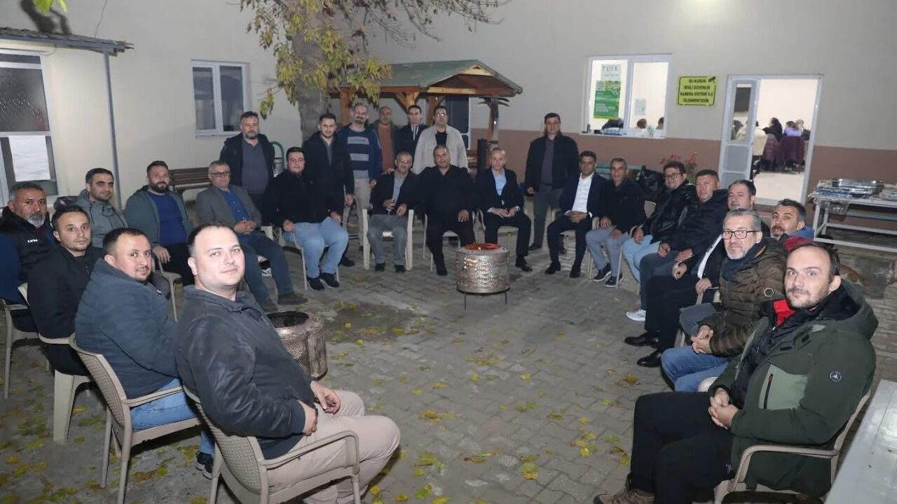 Manisa İl Tarım ve Orman Müdürü Karayılan Sarıgöl’de Personel ile Buluştu