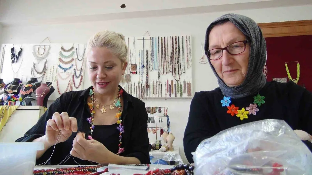 Manisa Şehzadeler Halk Eğitim Merkezi istihdama katkı sağlıyor