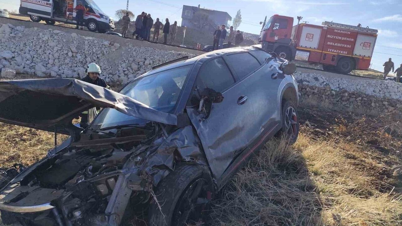Mardin'de kontrolden çıkan SUV devrildi, sürücü hastaneye kaldırıldı