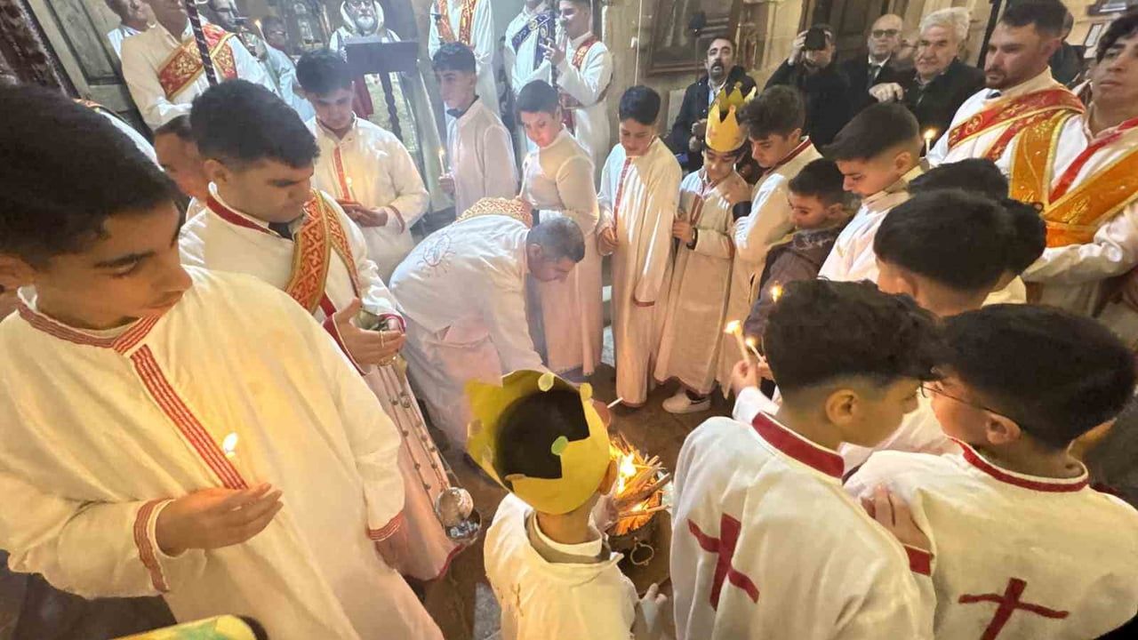 Mardin’de Süryaniler Noel’i Kırklar Kilisesi’nde Kutladı