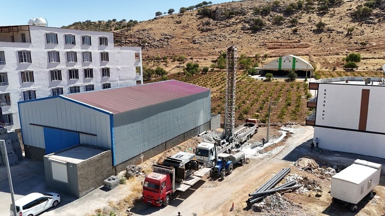 Mardin Mazıdağı'nda 2 mahallede içme suyu sorunu yeni sondajla çözüldü