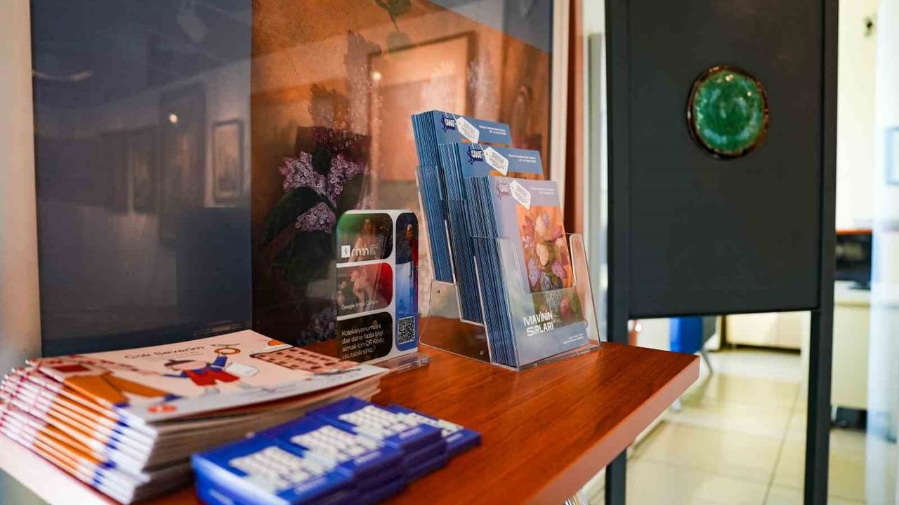 Mavinin Sırları İznik'te — İş Sanat Anadolu Sergileri