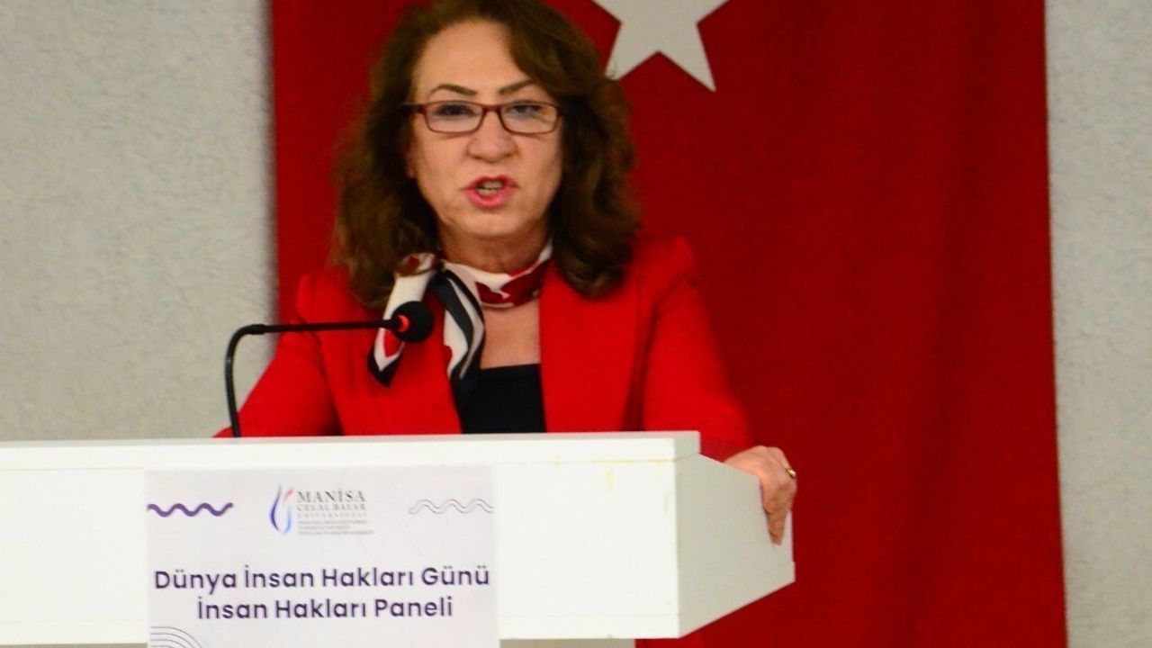 MCBÜ'de 'İnsan Hakları' Paneli — Dünya İnsan Hakları Günü Etkinliği