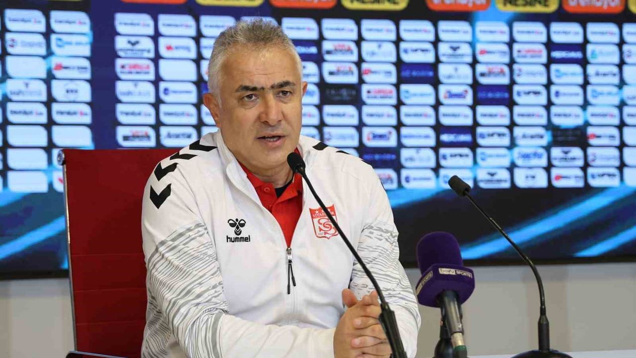 Mehmet Altıparmak: Sivasspor’u Süper Lig’e Taşımak Tek Hedefimiz