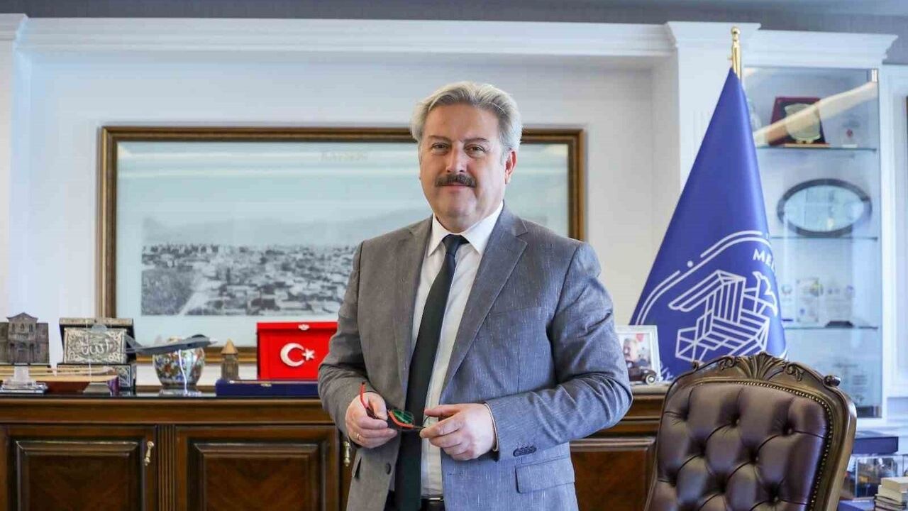 Melikgazi Whatsapp Hattı 2025'te 53 Bin Talebe Ulaştı