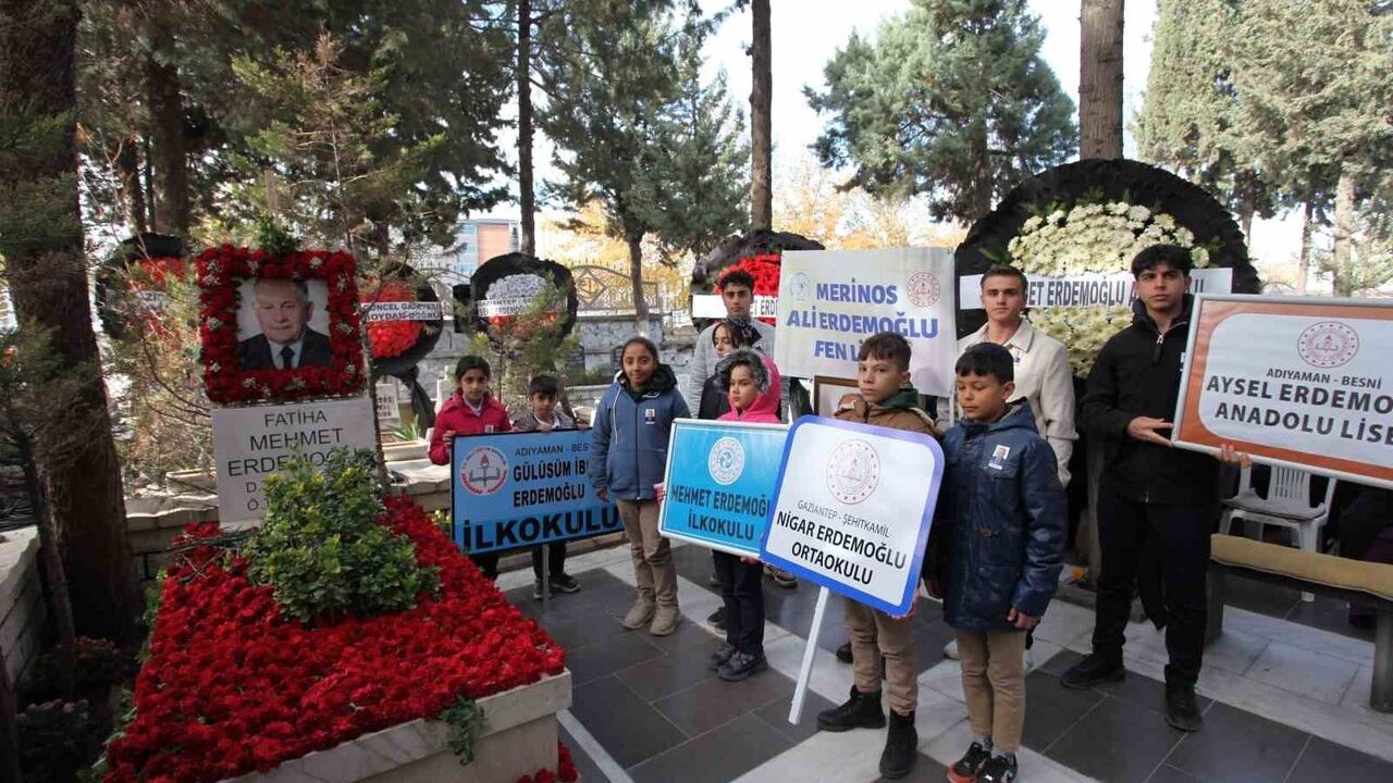 Merinos Onursal Başkanı Merhum Mehmet Erdemoğlu 19. yılında mezarı başında anıldı