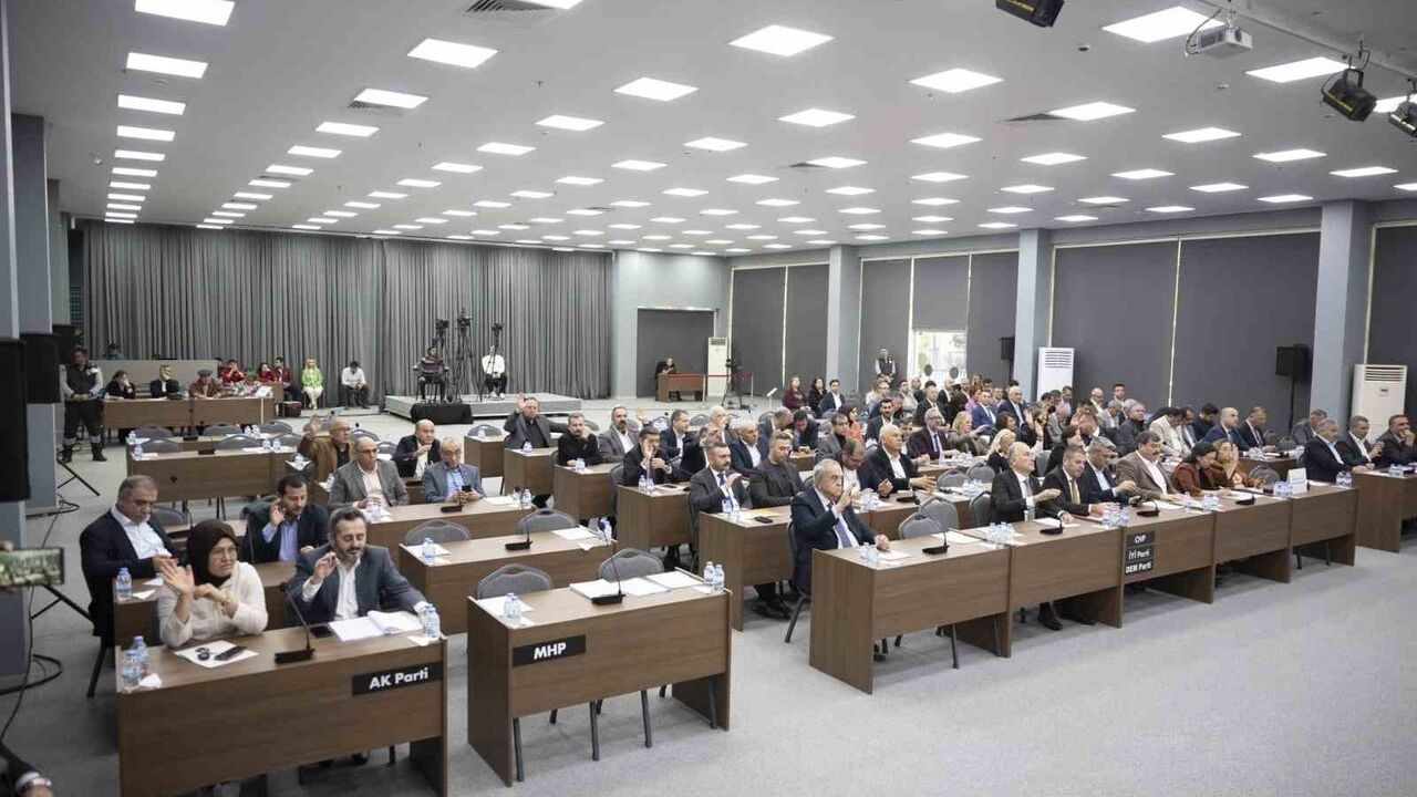 Mersin Büyükşehir Belediye Meclisi Aralık ayı 2. birleşiminde 20 maddeyi görüştü