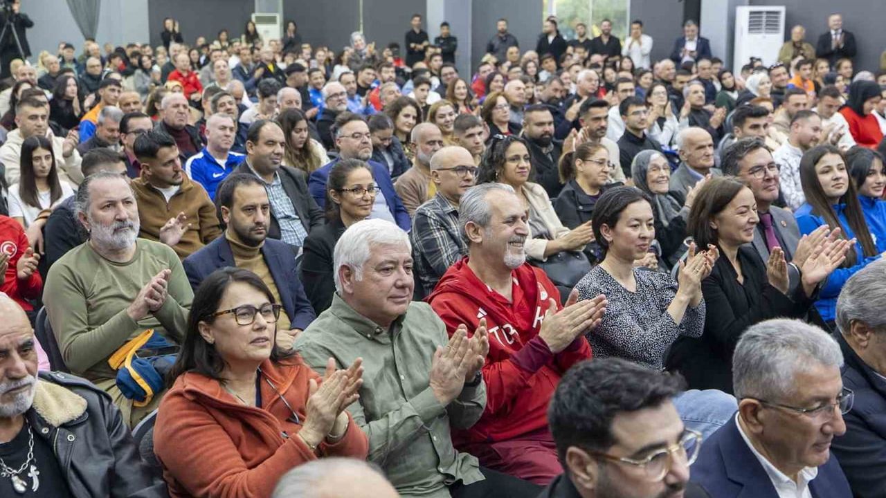 Mersin Büyükşehir’den spora 20 milyon 781 bin 246 TL nakdi destek