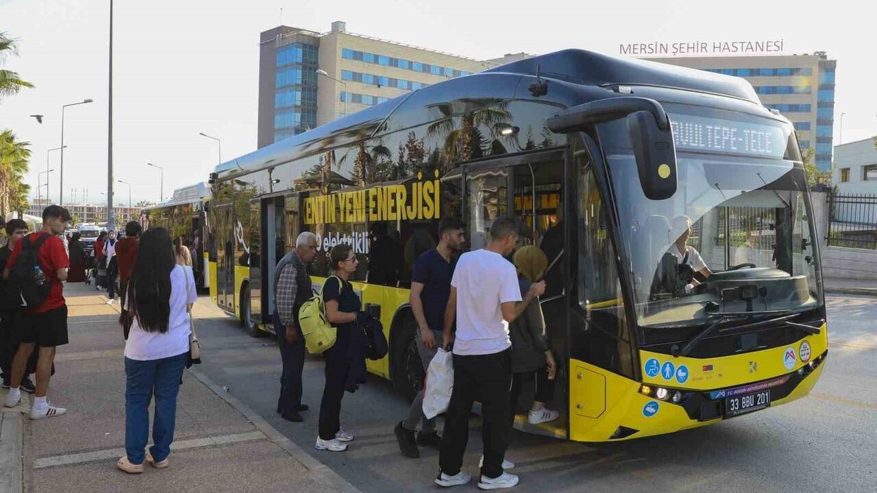 Mersin’de 18 elektrikli otobüs hizmete girdi