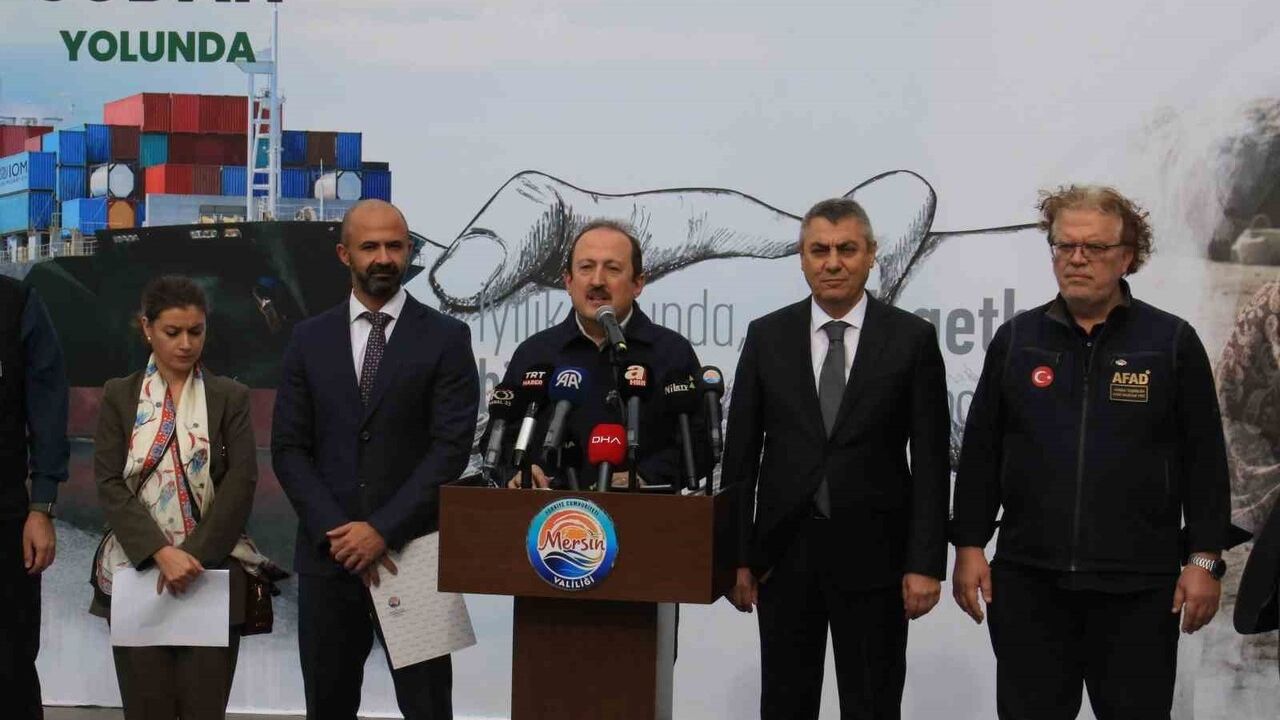 Mersin’den Sudan’a ‘İyilik Gemisi’ uğurlandı