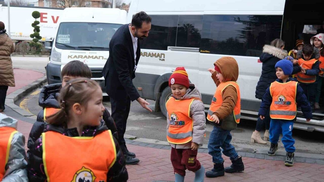 Minik Ellerden Büyük Destek: 5 Yaşındaki Kreş Öğrencilerinden Hayır Çarşısına Bağış