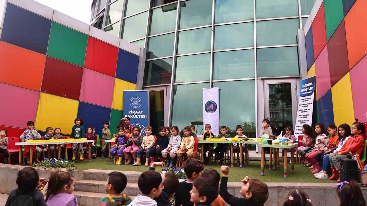 Minikler Toprakla Buluştu: 'Bir Saksı, Bir Umut' Projesinin İlk Atölyesi