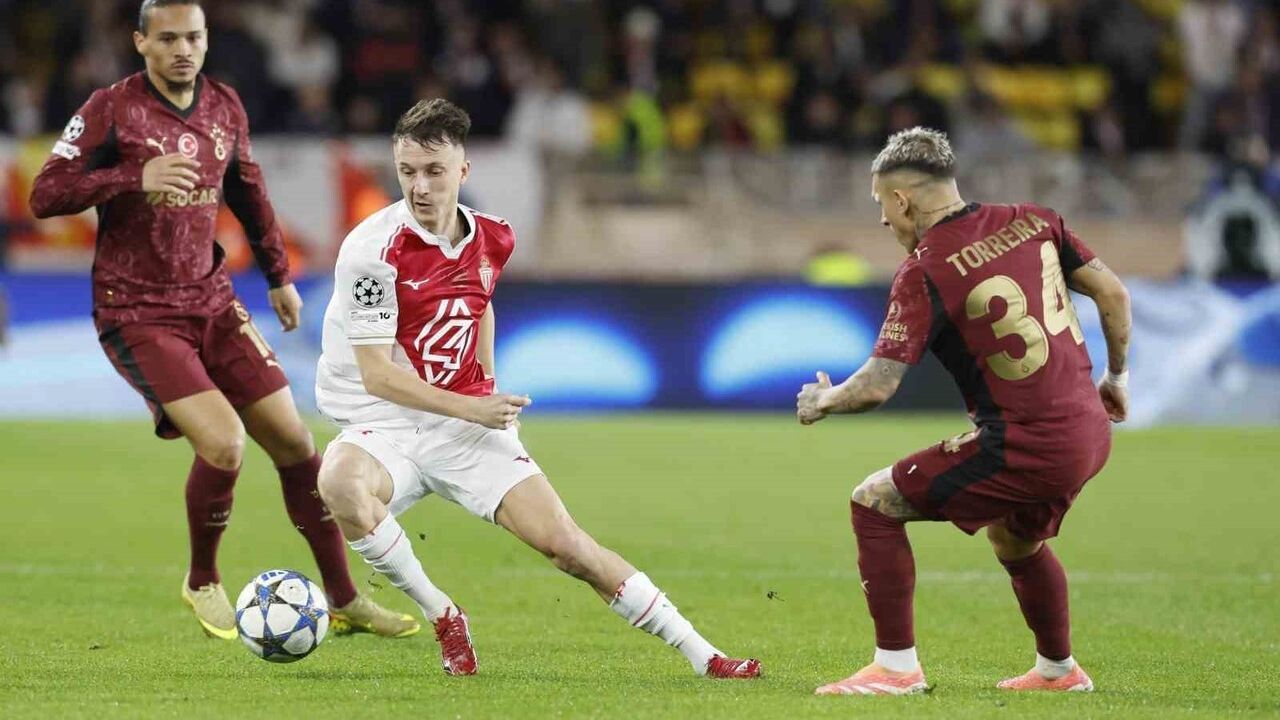 Monaco 0 - Galatasaray 0 (İlk Yarı)