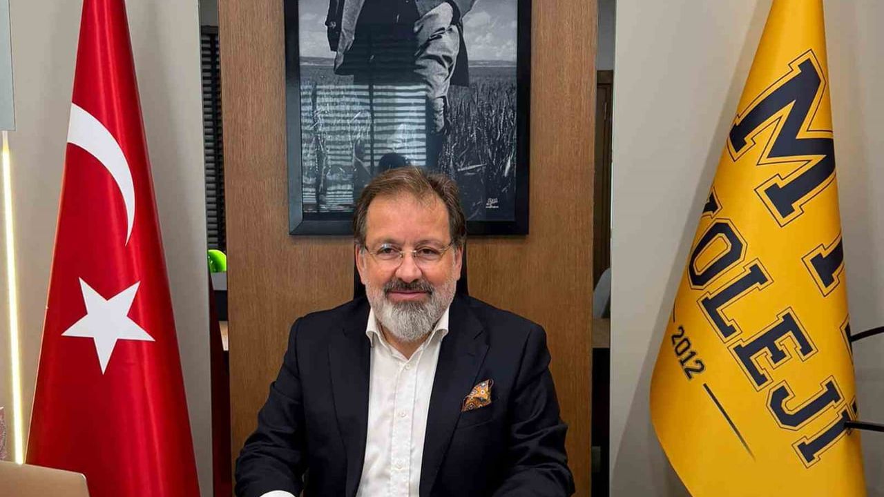 MTK Koleji Öğrencileri Yüksel Aksu'nın Filmini Zeybek Sineması'nda İzledi