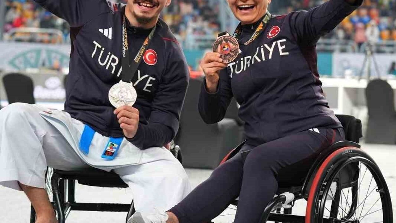 Müdür Yığmatepe, Dünya İkincisi Berkay Uslu’yu Makamında Ağırladı