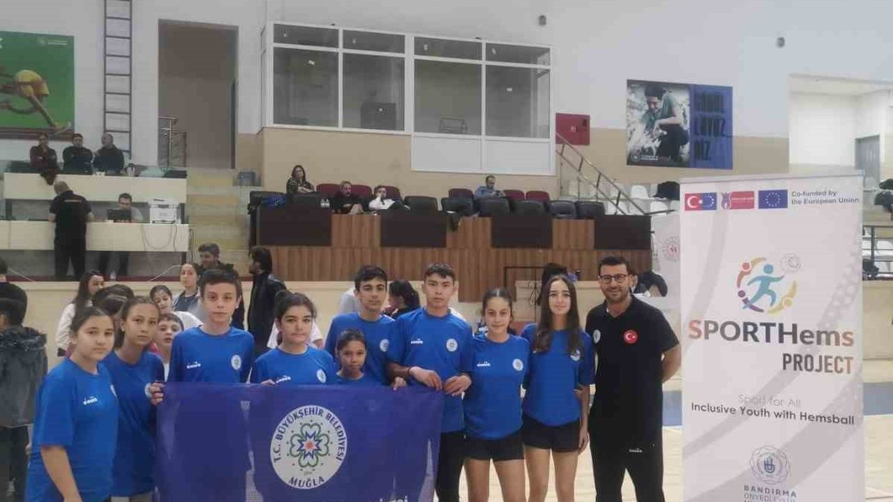 Muğla Büyükşehir Hemsball'da 4 Gümüş Madalya ile Döndü