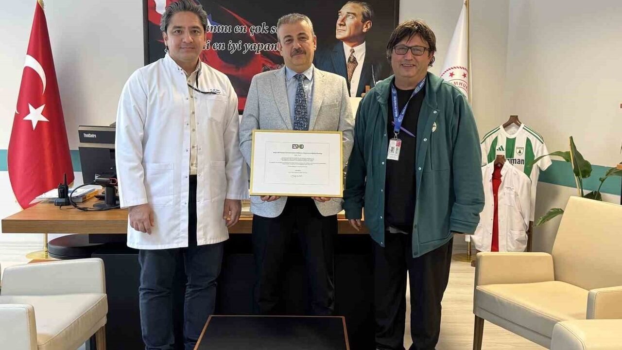 Muğla Eğitim ve Araştırma Hastanesi Onkoloji Kliniği ESMO akreditasyonu aldı