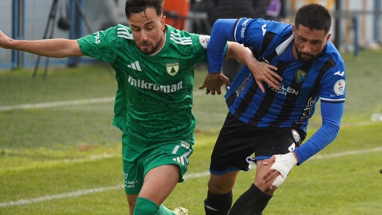 Muğlaspor, Karacabey'de 1-0 ile zirveye çıktı