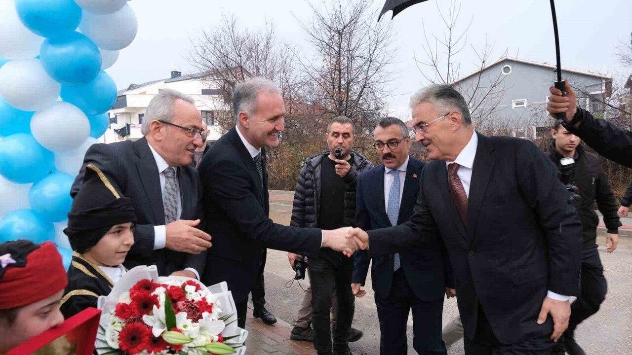 Mürvet Kırcalı Özel Eğitim Anaokulu İnegöl’de açıldı