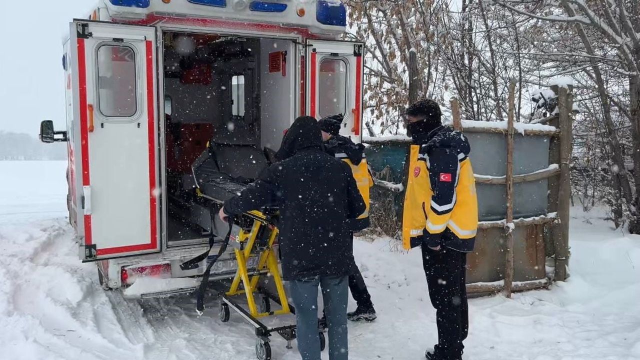 Muş'ta özel donanımlı bariatrik ambulansla güvenli hasta nakli