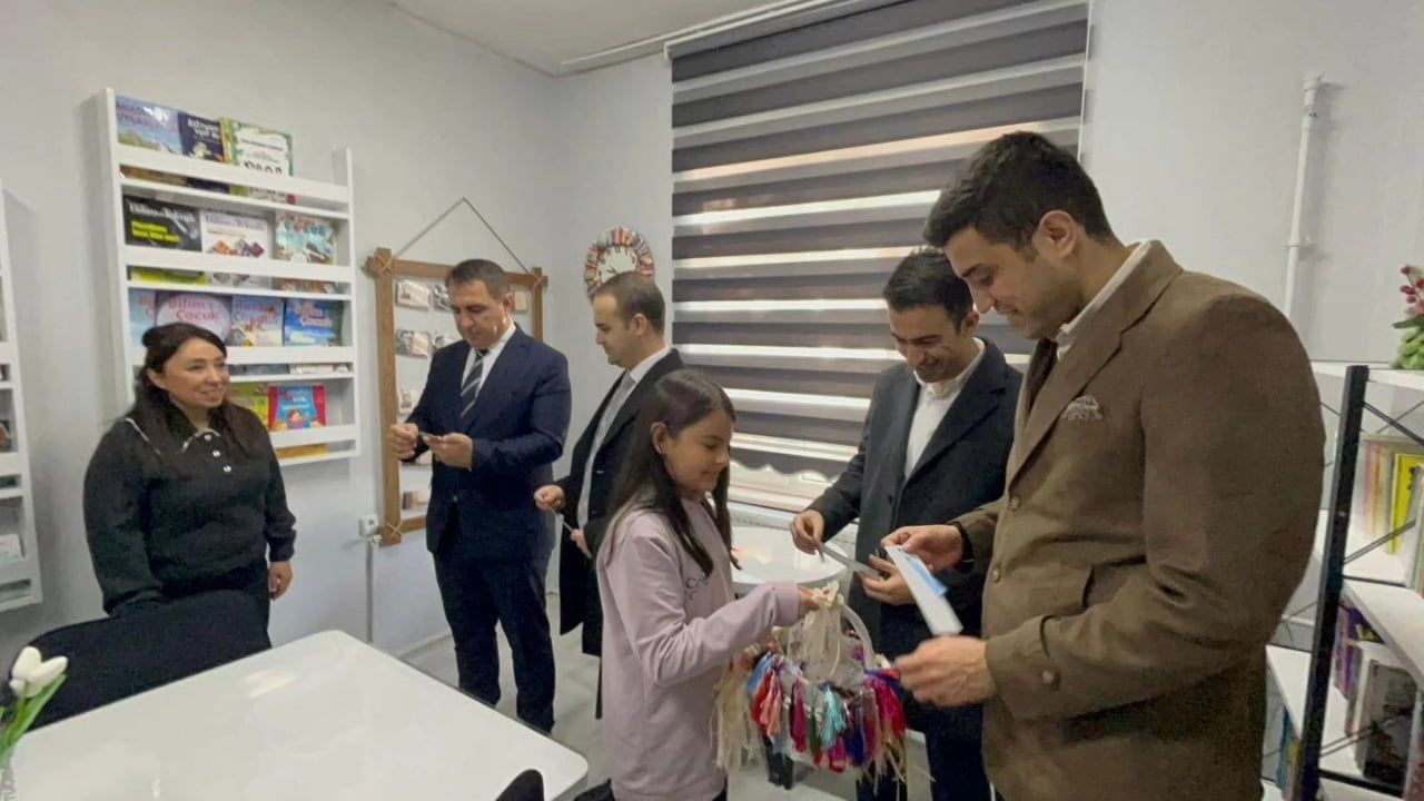 Nazilli'de 10 yıllık hayal gerçek oldu: Okul kütüphanesi açıldı