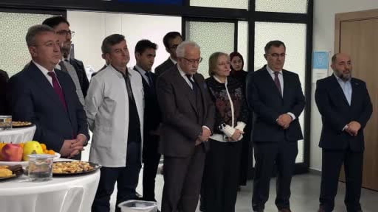 NEÜ Diş Hekimliği’nde Dijital Simülasyon Merkezi ve Mikroskop Destekli Eğitim Salonu Açıldı