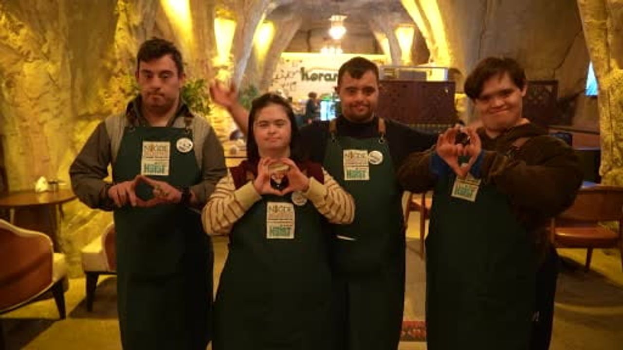 Niğde’de Horanta Kafe’de down sendromlu gençlere istihdam