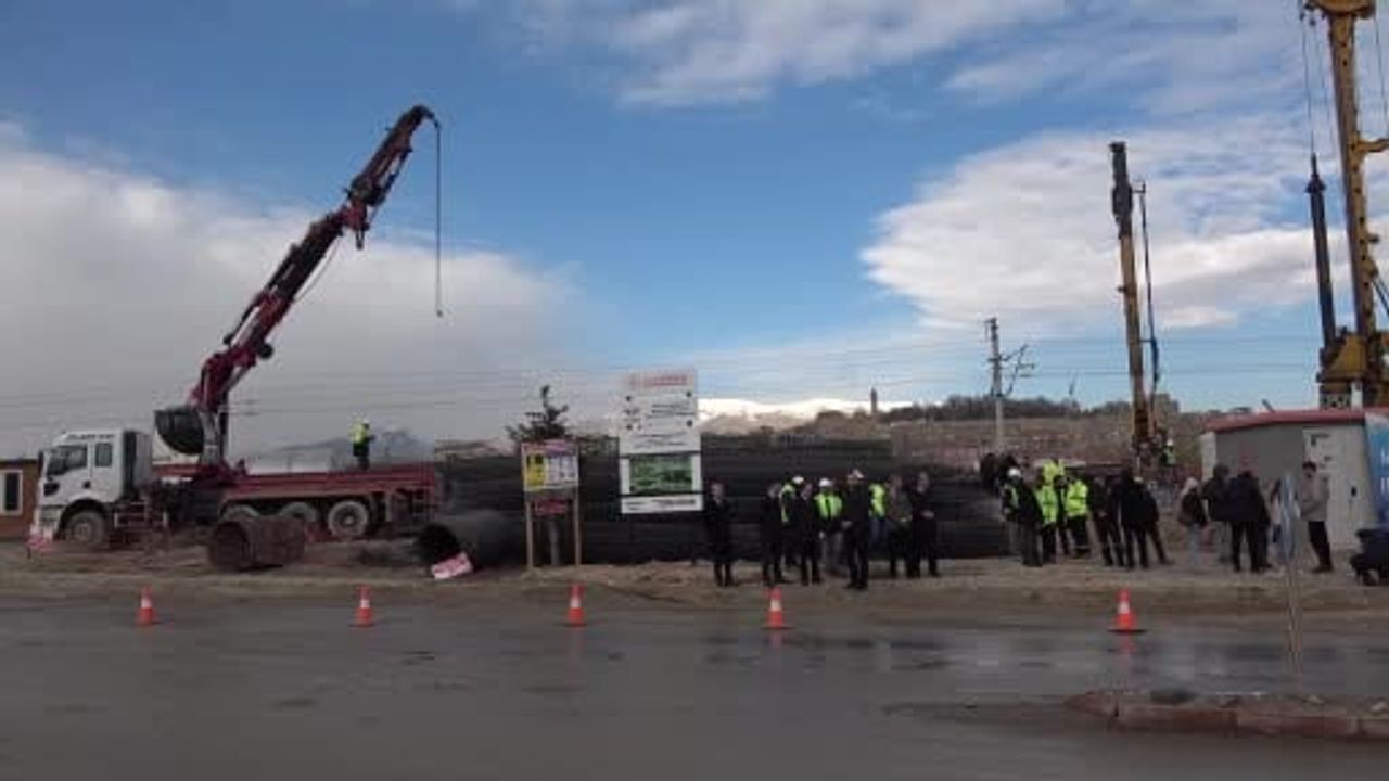 Niğde İlhanlı Mahallesi Demiryolu Alt Geçit Projesi Başladı