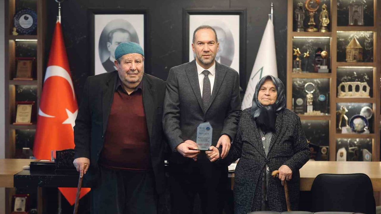 Niğde İmam Hatip Merkez Camii'ne 4 milyon 500 bin liralık bağış