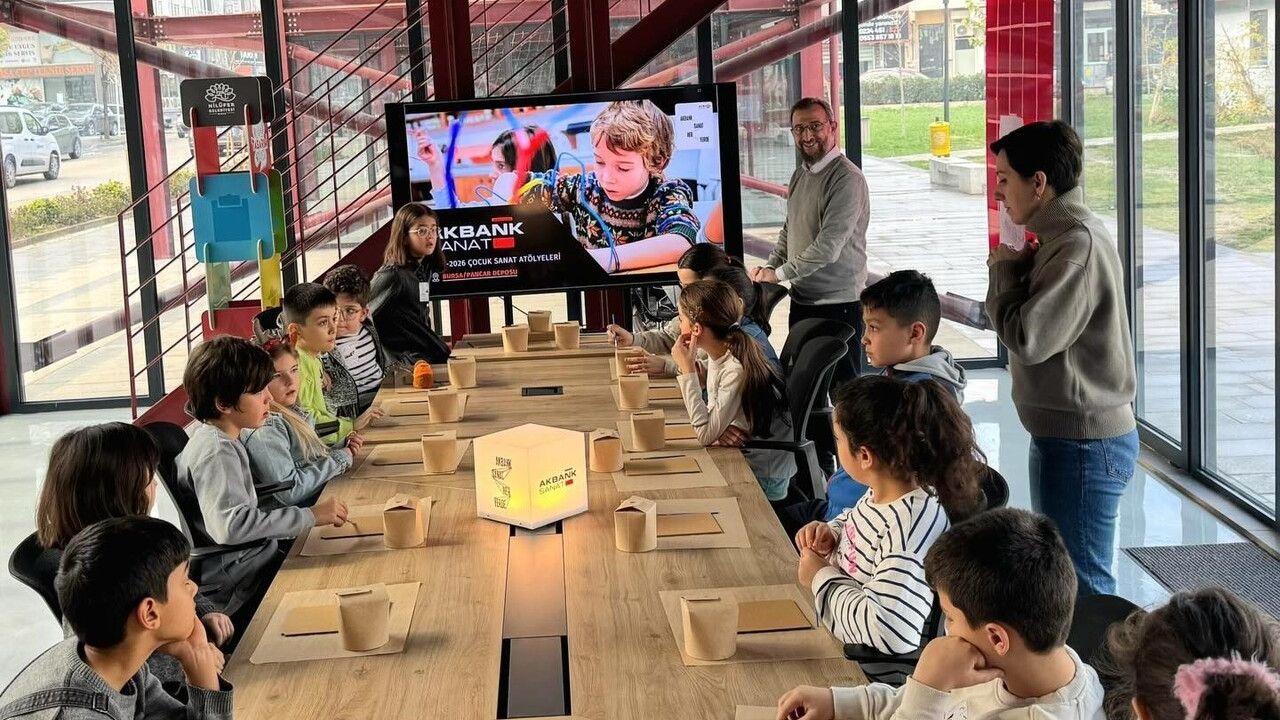Nilüfer’de Pancar Deposu’nda Çocuklara Özel Sanat Atölyeleri
