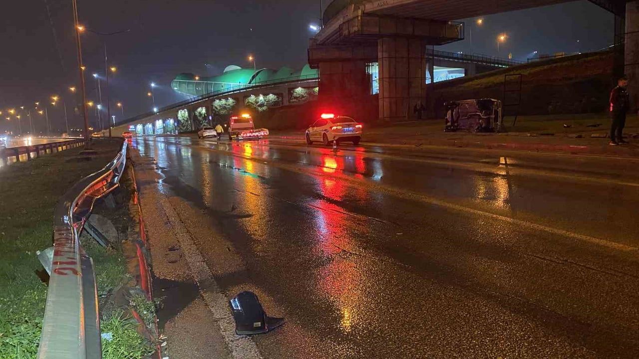 Nilüfer'de takla atan otomobil: sürücü hafif sıyrıklarla kurtuldu