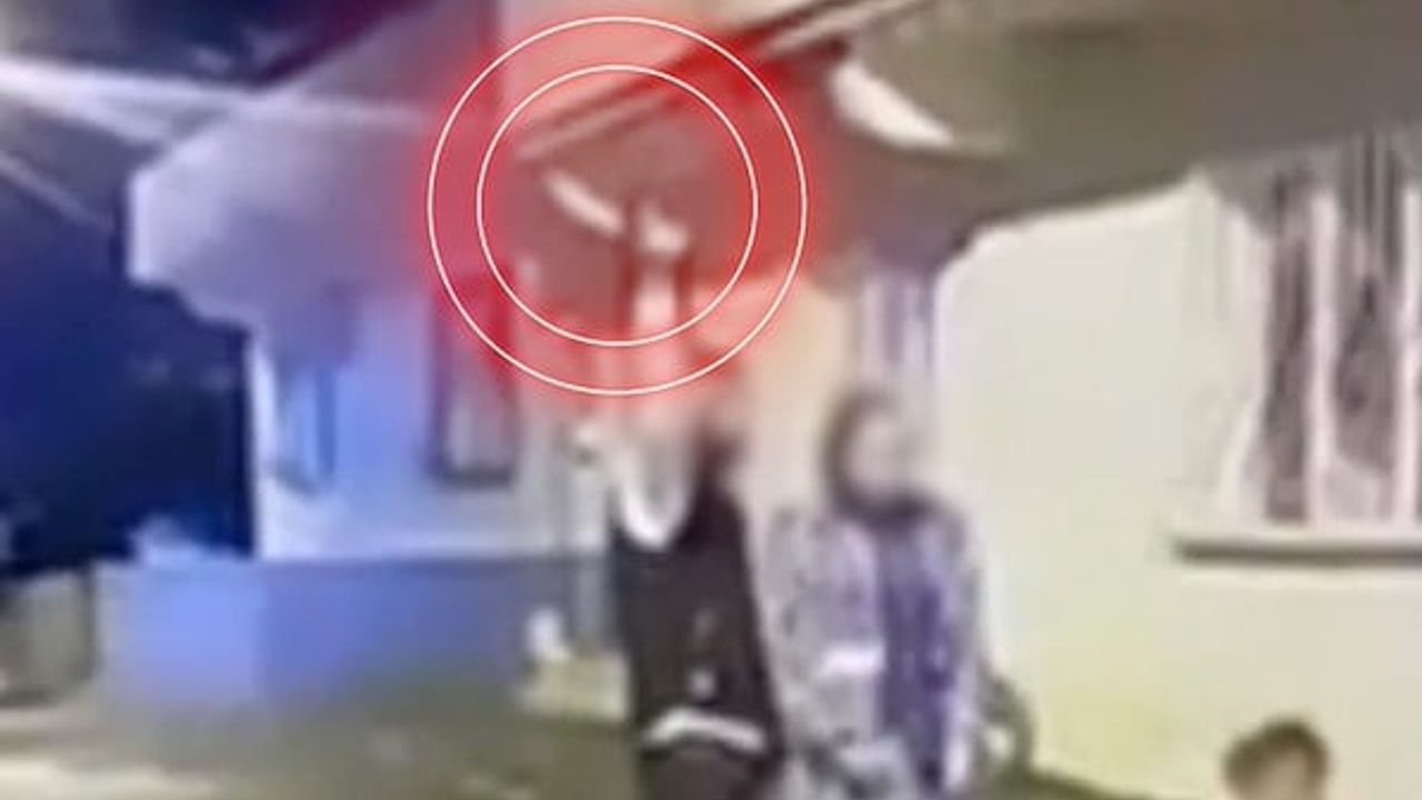 Nizip'te çocuğun yanında silahla havaya ateş eden şahıs yakalandı