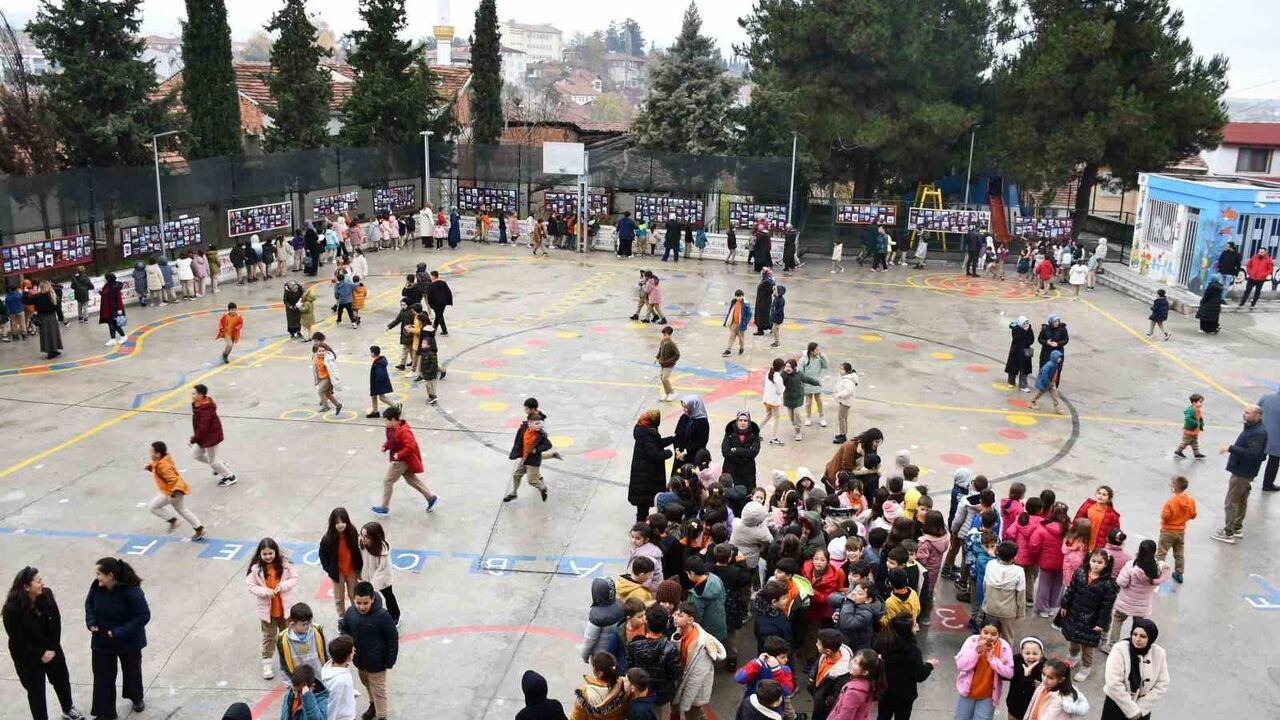 Öğrencilerin Objektifinden "Benim Gözümden Vezirköprü" Fotoğraf Sergisi