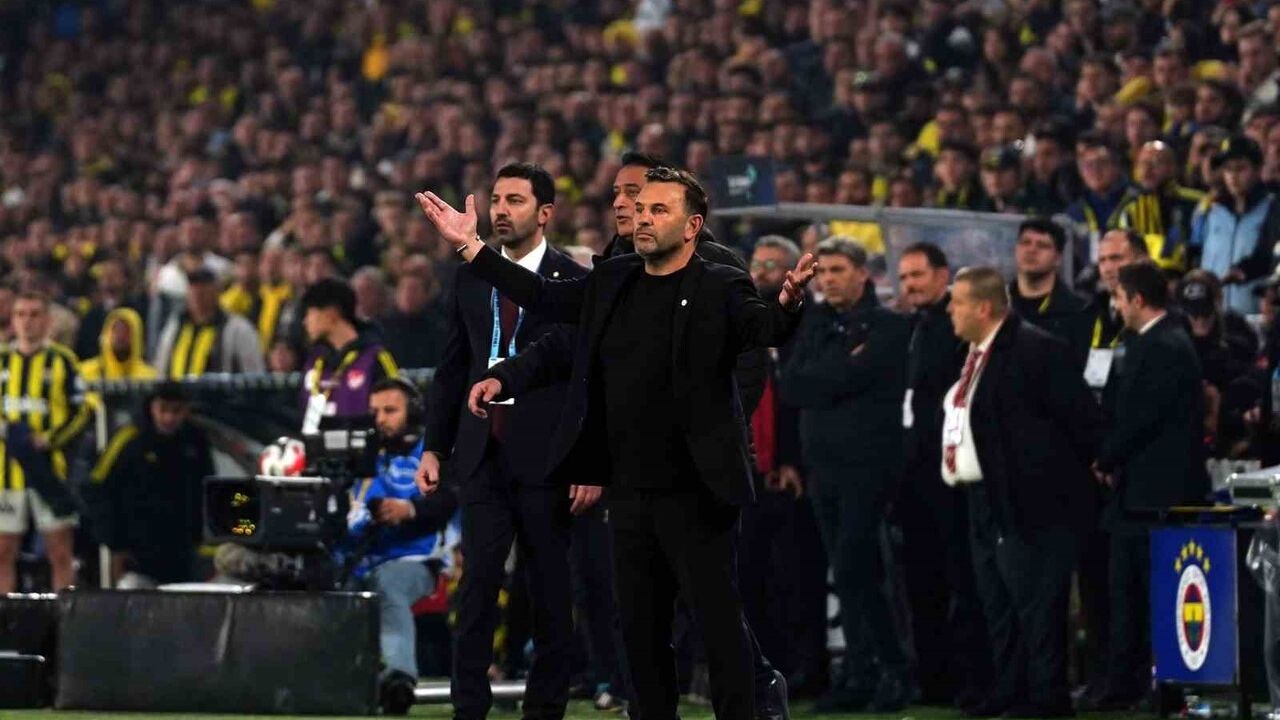 Okan Buruk Kadıköy’de Fenerbahçe’ye karşı yenilmezliğini korudu