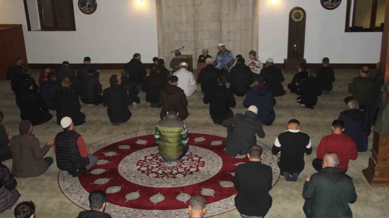 Ordu'da Regaip Kandili camilerde idrak edildi