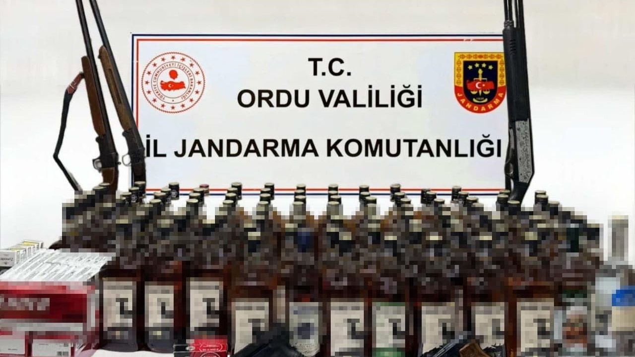 Ordu'da yılbaşı öncesi kaçak alkol ve sigara operasyonu: 2 gözaltı
