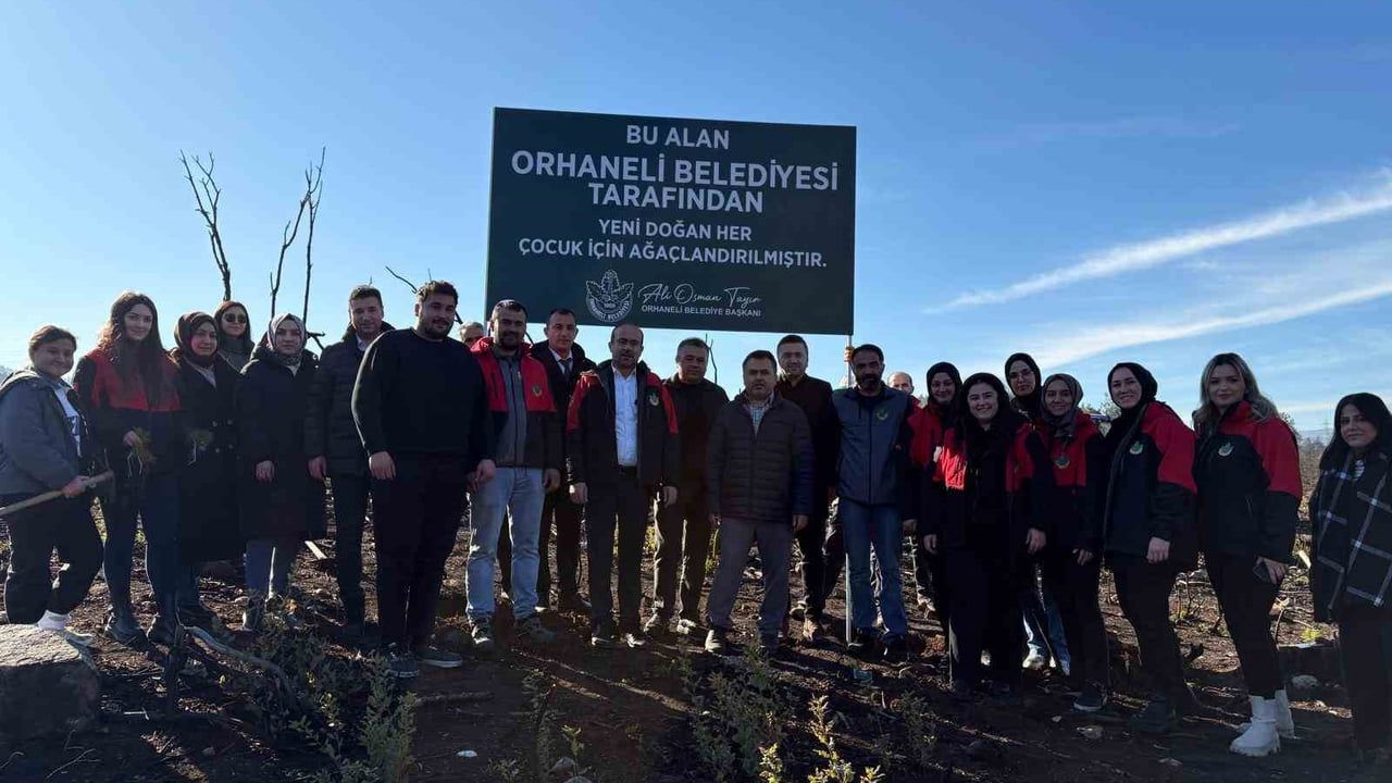 Orhaneli'de 188 fidan 'Yeni Doğan Ormanı'na dikildi