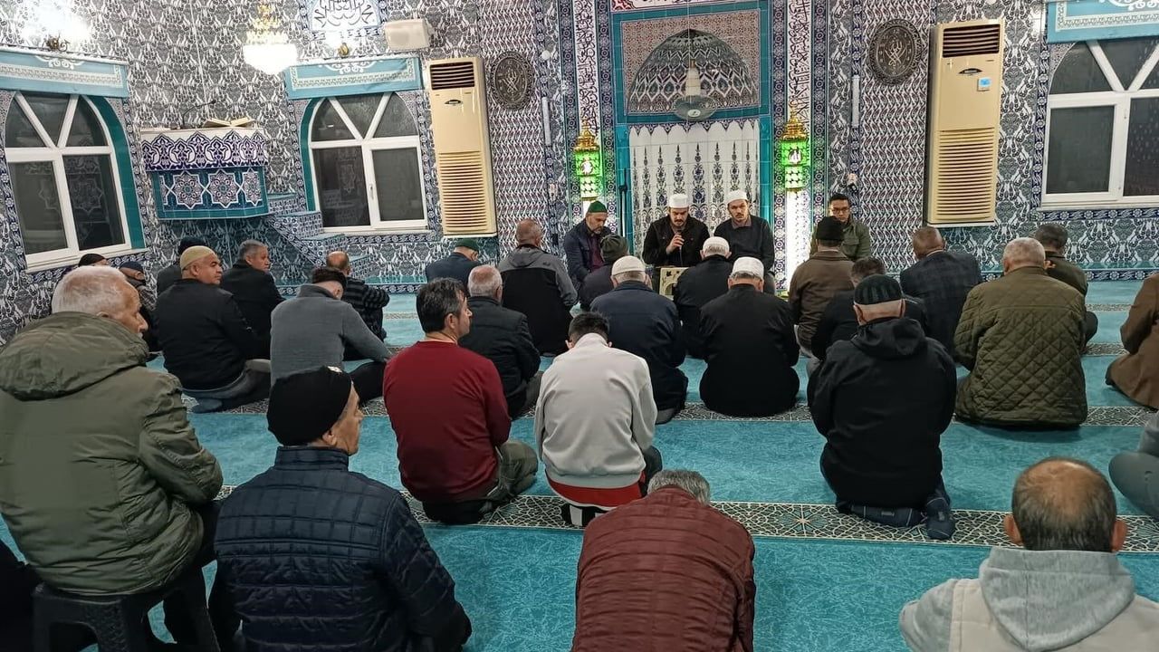 Ortaca'da yılsonu 'Ailece Camide Sabah Namazında Buluşuyoruz' buluşması Akkuyu Mahalle Camii'nde