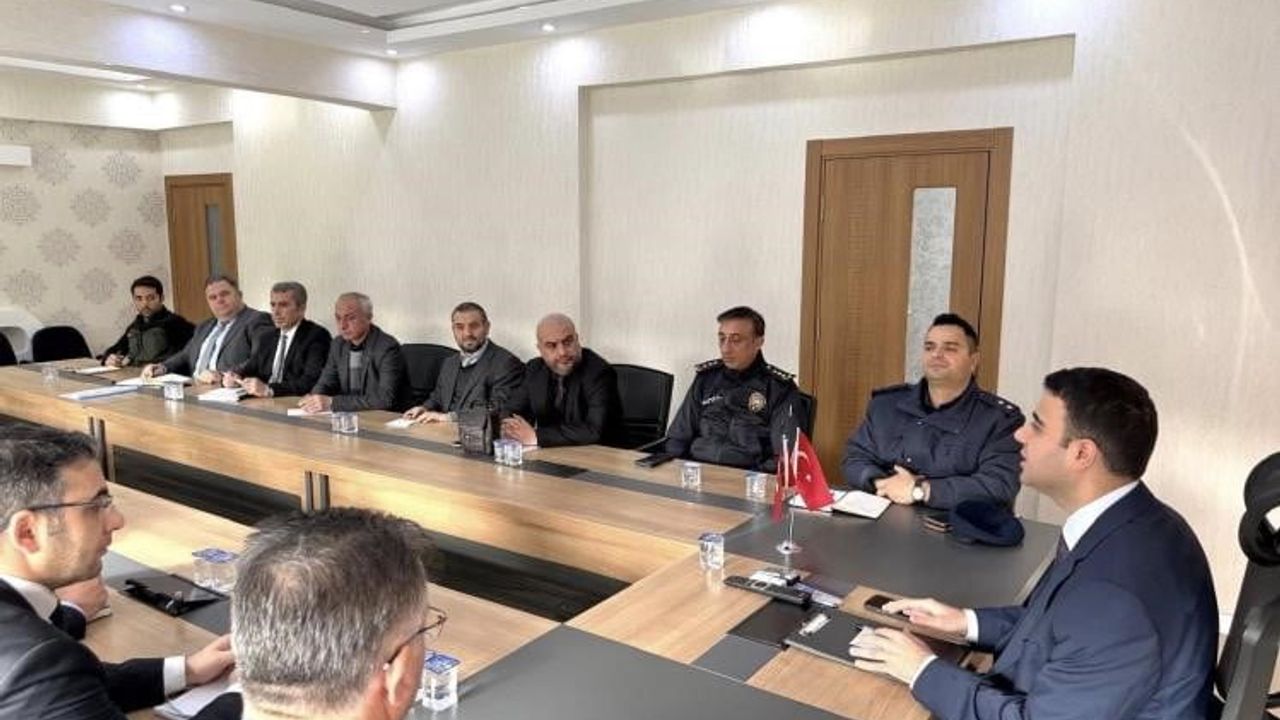 Osmaneli’de İlçe İdare Şube Başkanları Toplantısı Düzenlendi