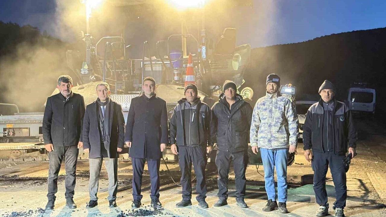 Osmaneli'de köy grup yollarında BSK asfalt çalışmaları sürüyor