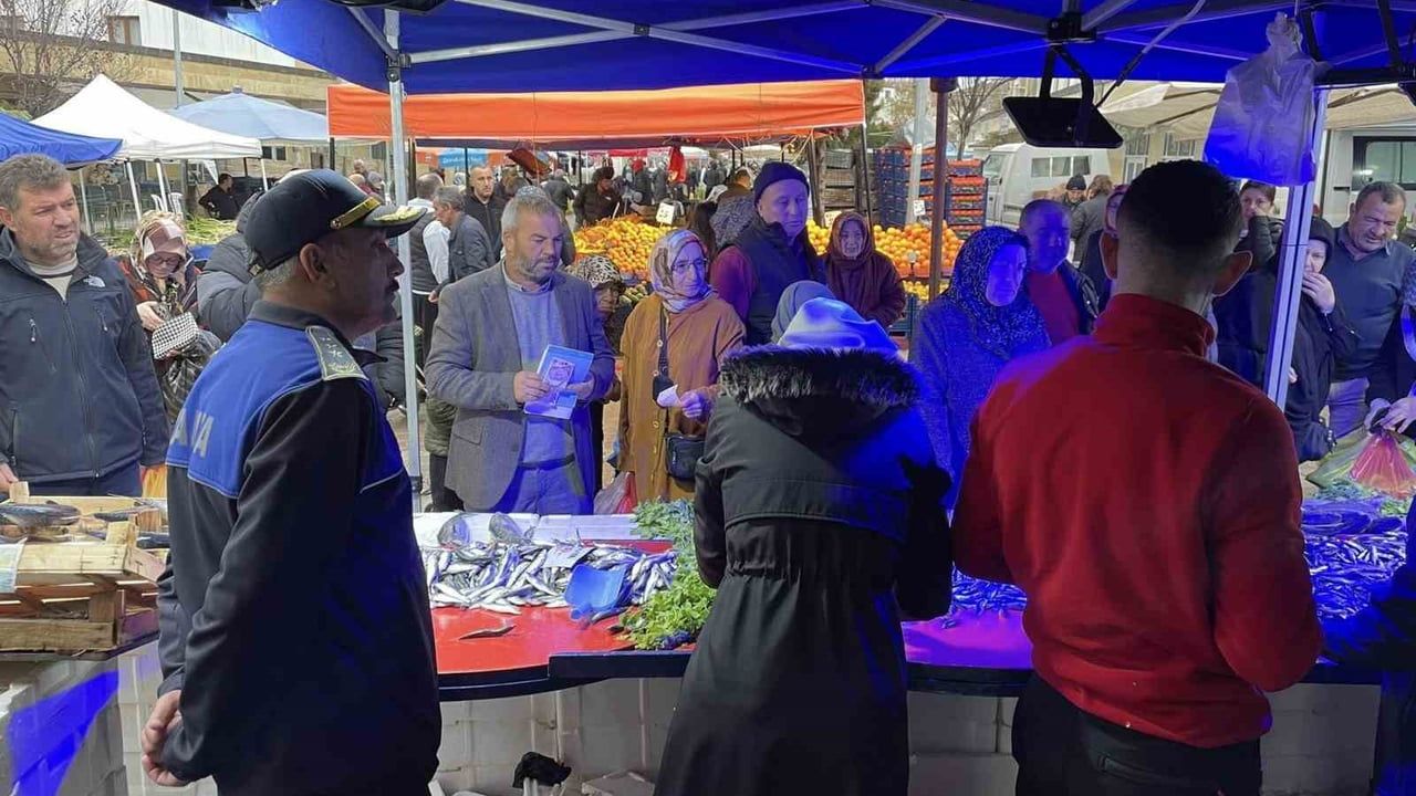 Osmaneli’de şikâyet üzerine balık tezgâhları denetlendi