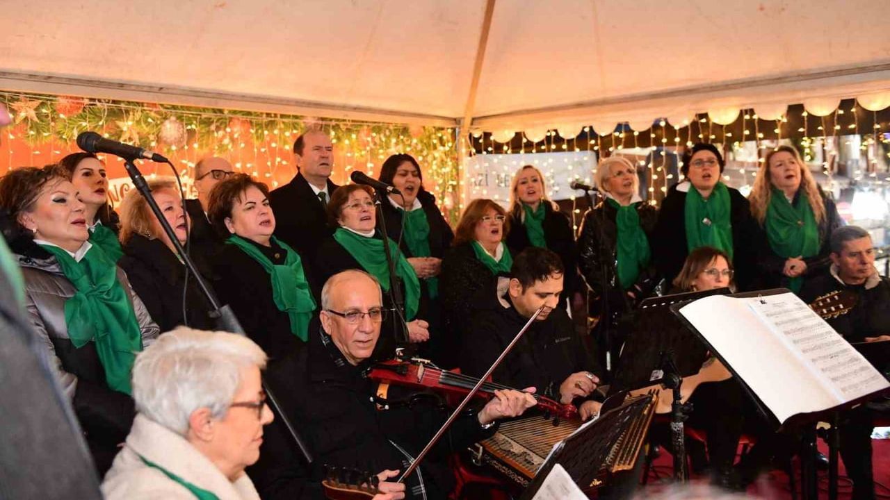 Osmangazi Meydanı'nda Türk Sanat Müziği Ezgileri