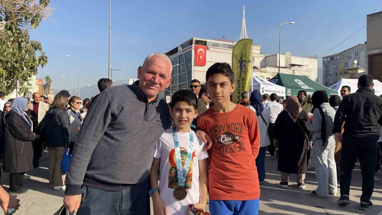 Osmaniye Belediyesi Yarı Maratonu’nda kaybedeni olmayan başlangıç
