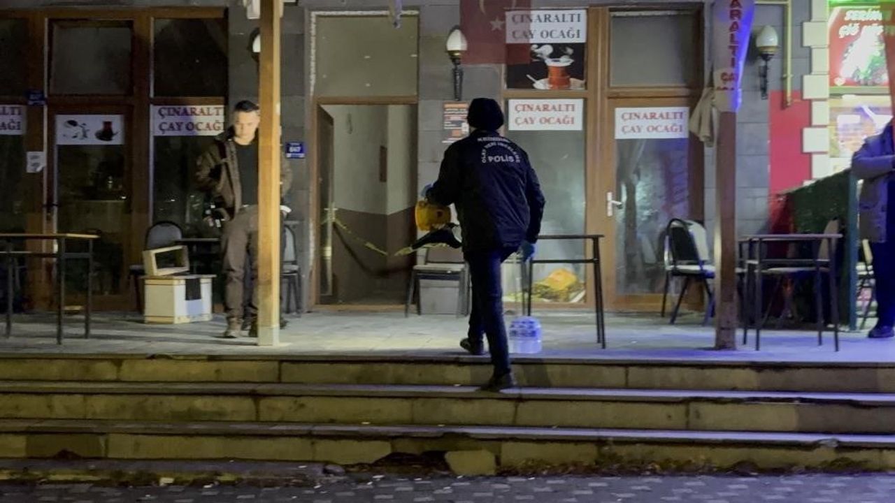 Oyun salonunda bıçaklı saldırı: 19 yaşındaki genç hayatını kaybetti