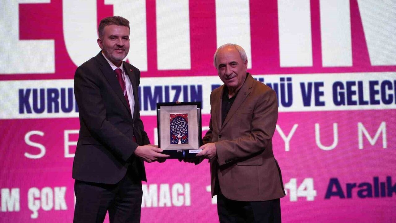 ÖZKURBİR 4. Eğitim Sempozyumu Antalya'da Gerçekleşti